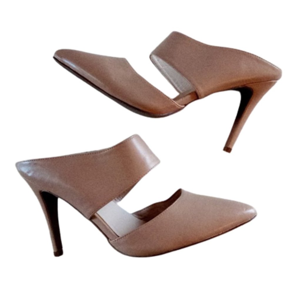 LE CHATEAU Beige Tan Slide Heels Shoes Size 10 New NWT
